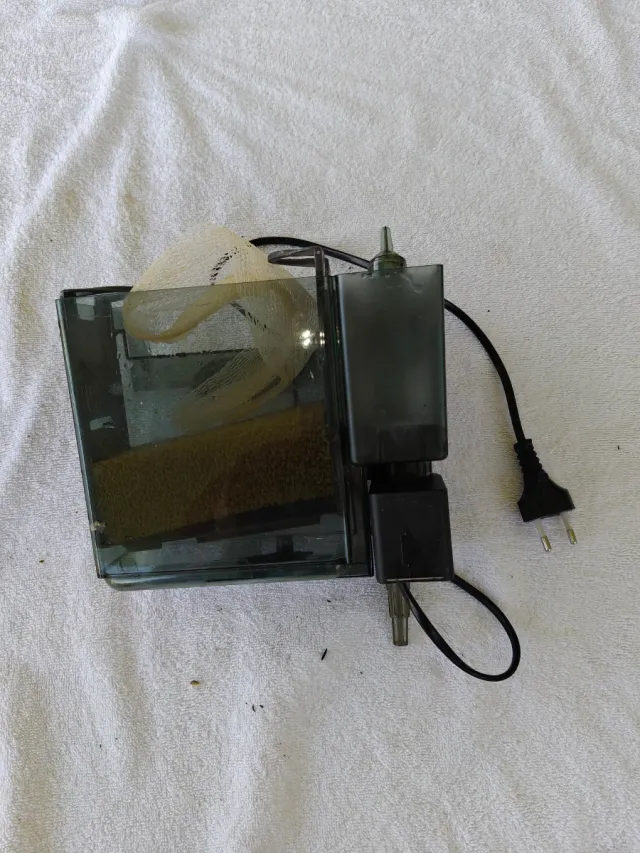 Filtro mochila Aquael 50 poco uso