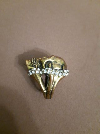 Anillo Calavera con Cristales