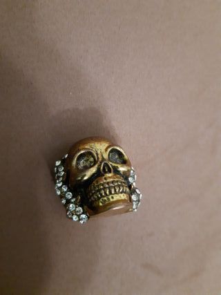 Anillo Calavera con Cristales