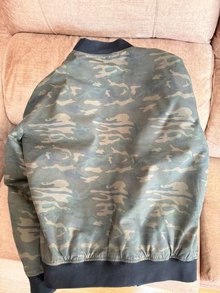 Cazadora Bomber Zara Camuflaje