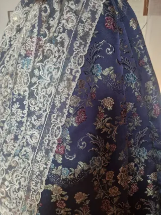 Traje de Fallera Talla 36 con juego manteletas 