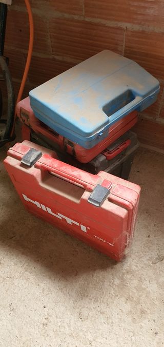 Martillo demoledor JCB con maletín