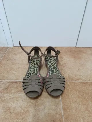 Sandalias Camper tacón bajo 