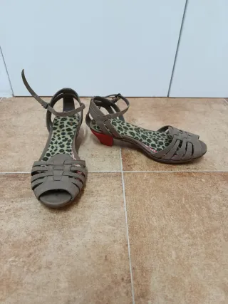 Sandalias Camper tacón bajo 