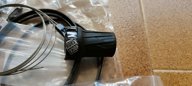 MANDO BLOQUEO ROCK SHOX TWISLOCK. 2 POSICIONES.