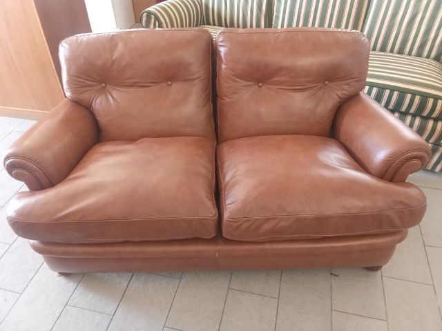 Divano 2 posti Pelle Frau trattatrive in privato