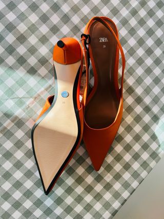 Zapatos tacón Zara raso naranja T.39