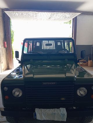 Land Rover Defender 2001