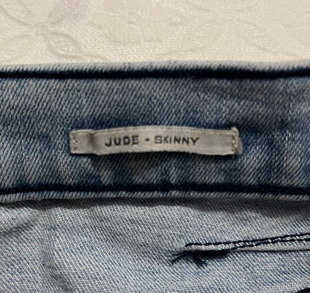 Pantalón vaquero Mango