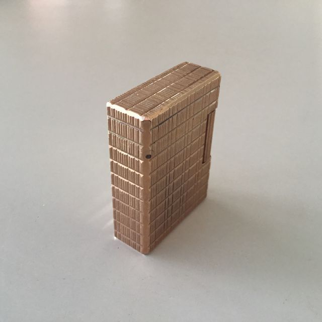 Encendedor Dupont placado en oro