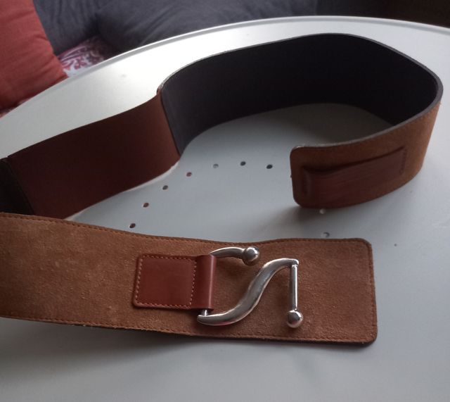 Cinturón ancho cuero y anre marrón hebilla platead