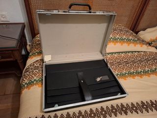 Maletín Ejecutivo Años 70 Negro y Plata