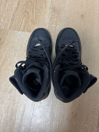 Nike Air Force 1 Mid '07 Negras