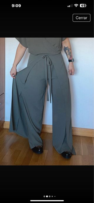 Conjunto Zara pantalón y blusa verde militar