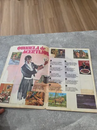 Colección Album de cromos Libro de las Adivinanzas