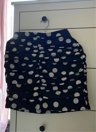 Falda fruncida lunares
