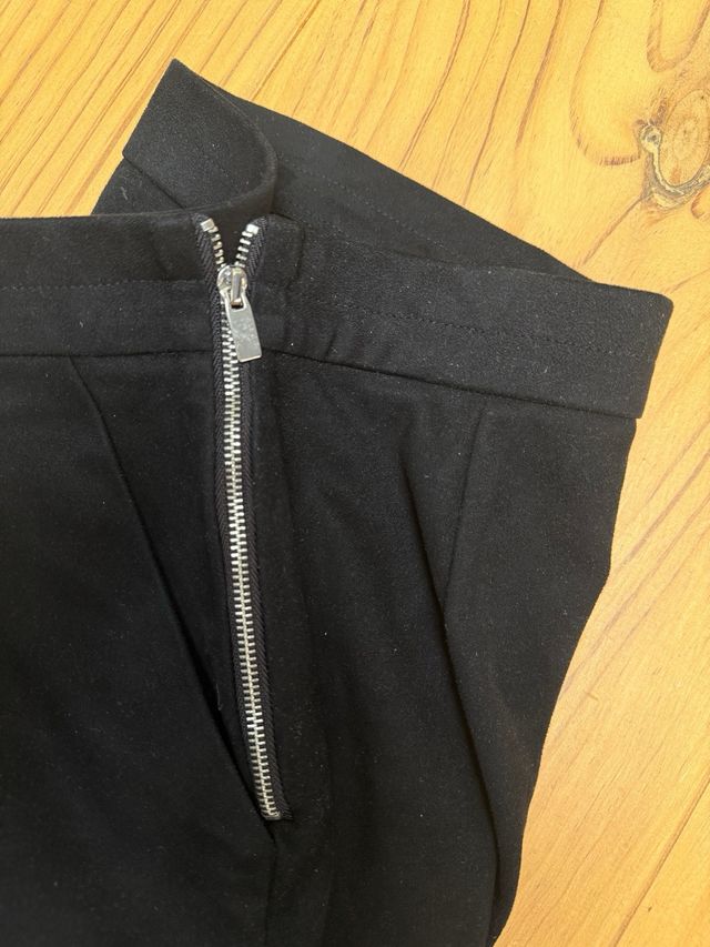 Pantalón culotte negro Trafaluc