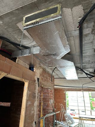 FABRICACIÓN Y MONTAJE DE CONDUCTOS PARA A/A