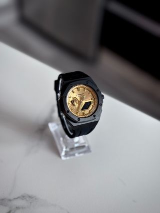 G-Shock GA-2100 Mod Casioak Oro y Negro