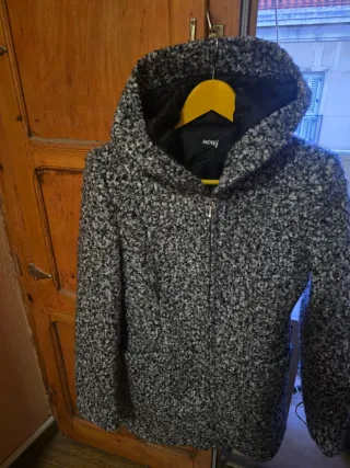 Chaqueta de paño con capucha