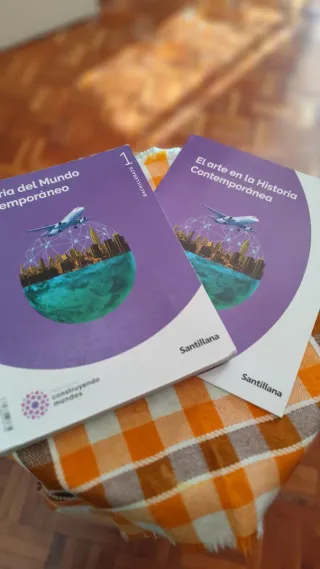 Libro HISTORIA DEL MUNDO Contemporáneo
+Arte HC