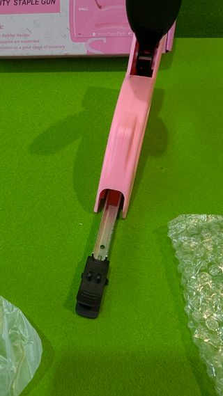 SHALL Pistola de grapas ligera para madera