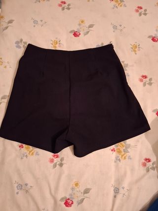 Pantalón corto