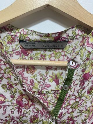 Blusa floral Zara Talla L