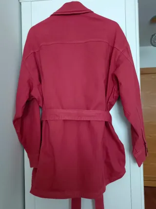 Cazadora Etam burdeos Talla L