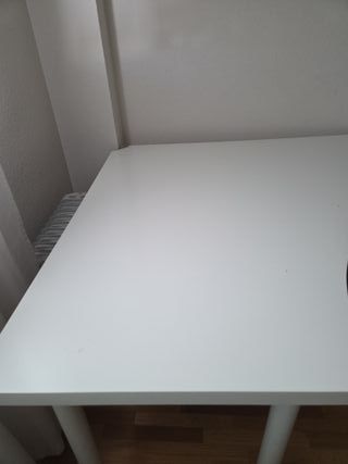 Mesa de esquina blanca