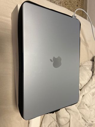 MacBook Air M4 Azul – NUEVO SIN USAR