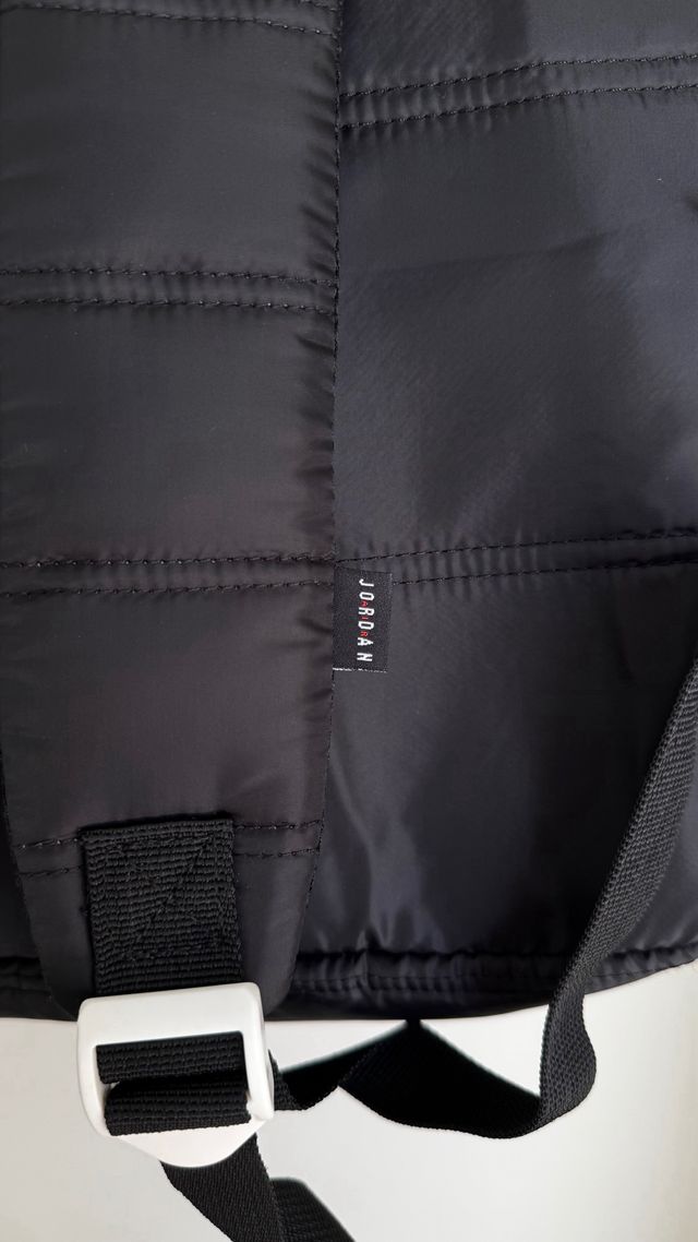 Mochila Jordan Cuadros Rojo y Negro