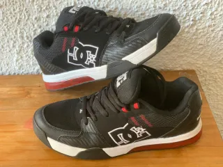 Zapatillas DC Shoes Hombre Talla 42 Negras Rojas