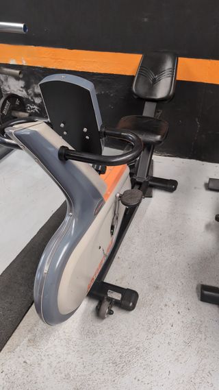 Lote de máquinas de gimnasio