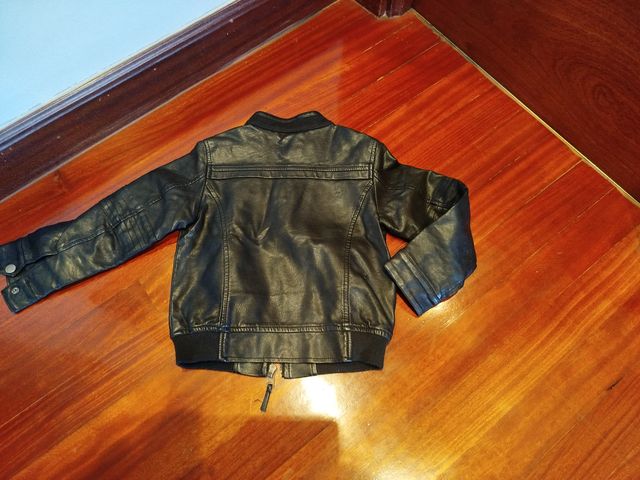 Chamarra de cuero para niño