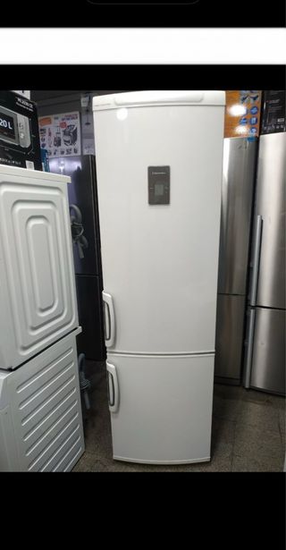 Nevera Combi No Frost Electrolux 2m