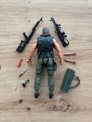Figura Commando Arnold Schwarzenegger NECA