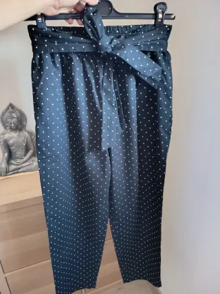 Pantalones negros lunares con lazo