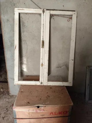 Ventana antigua de madera