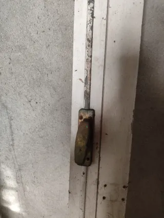 Ventana antigua de madera