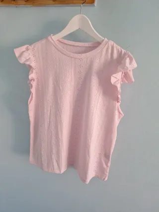 Camiseta rosa manga corta volantes