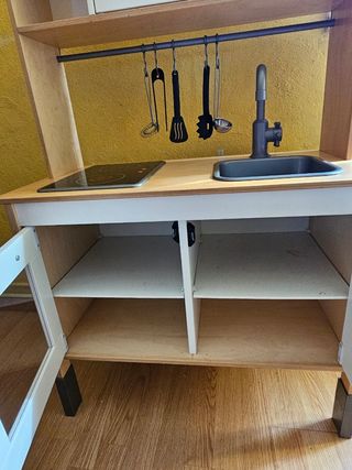 Cocina de juguete de madera