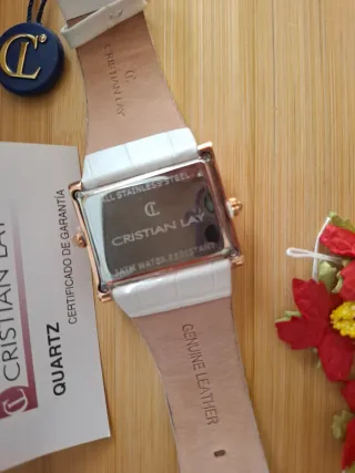 Reloj Cristian Lay Dorado y Blanco