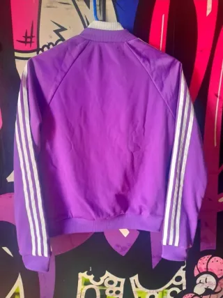 S/M Chaqueta Adidas Originals Morada