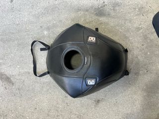 Funda protector Depósito Hayabusa 1300 BAGSTER 