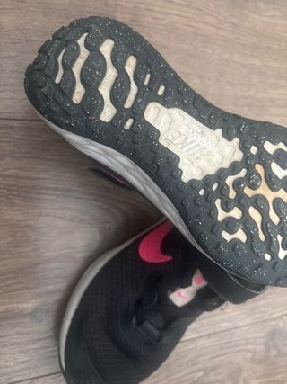 Zapatillas Nike niña negras y rosas