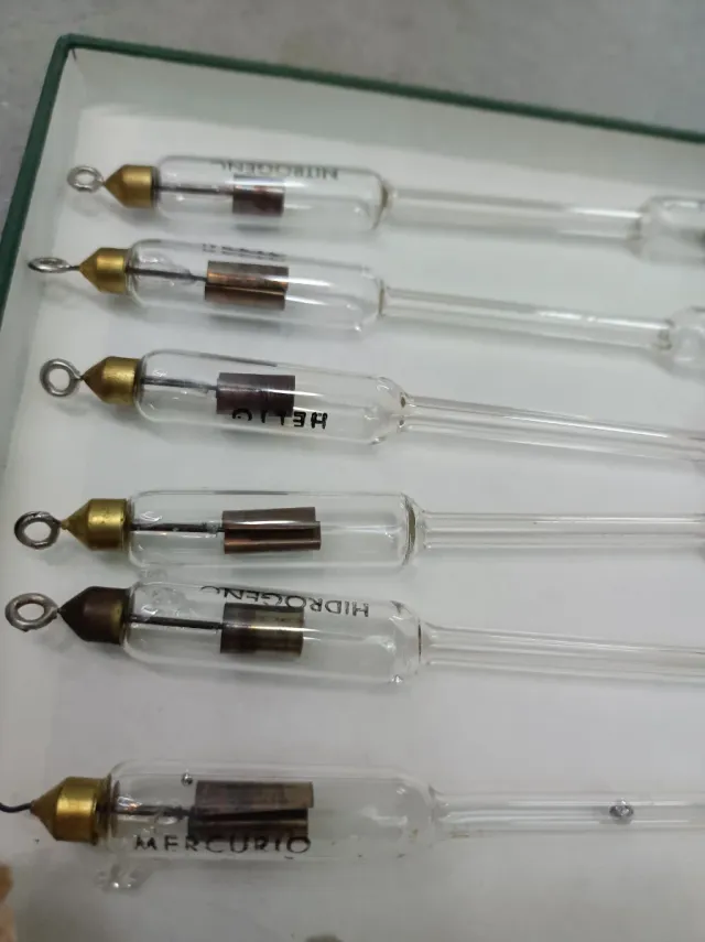 Tubos de descarga Geissler