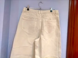 Pantalones vaqueros mom beige mujer