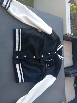 Chaqueta Shein Negra y Blanca
