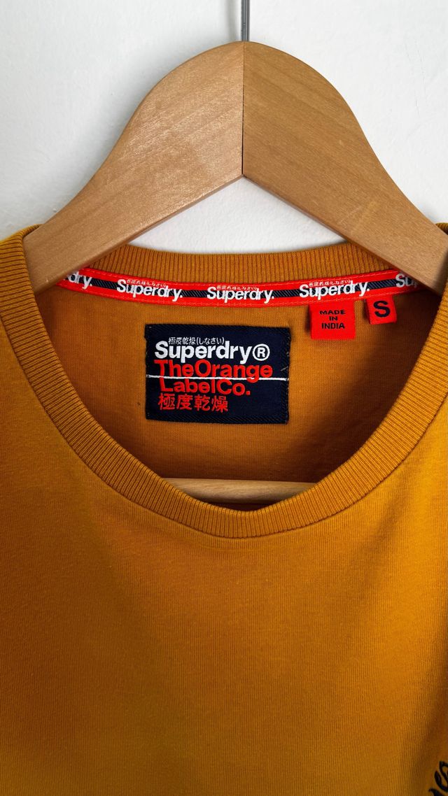Camiseta Superdry mostaza manga corta